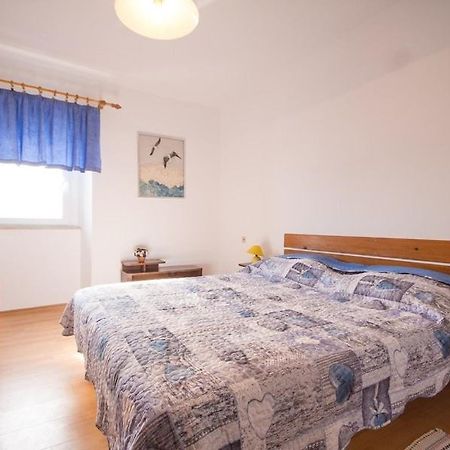 Apartment Bencic Karigador Exteriör bild